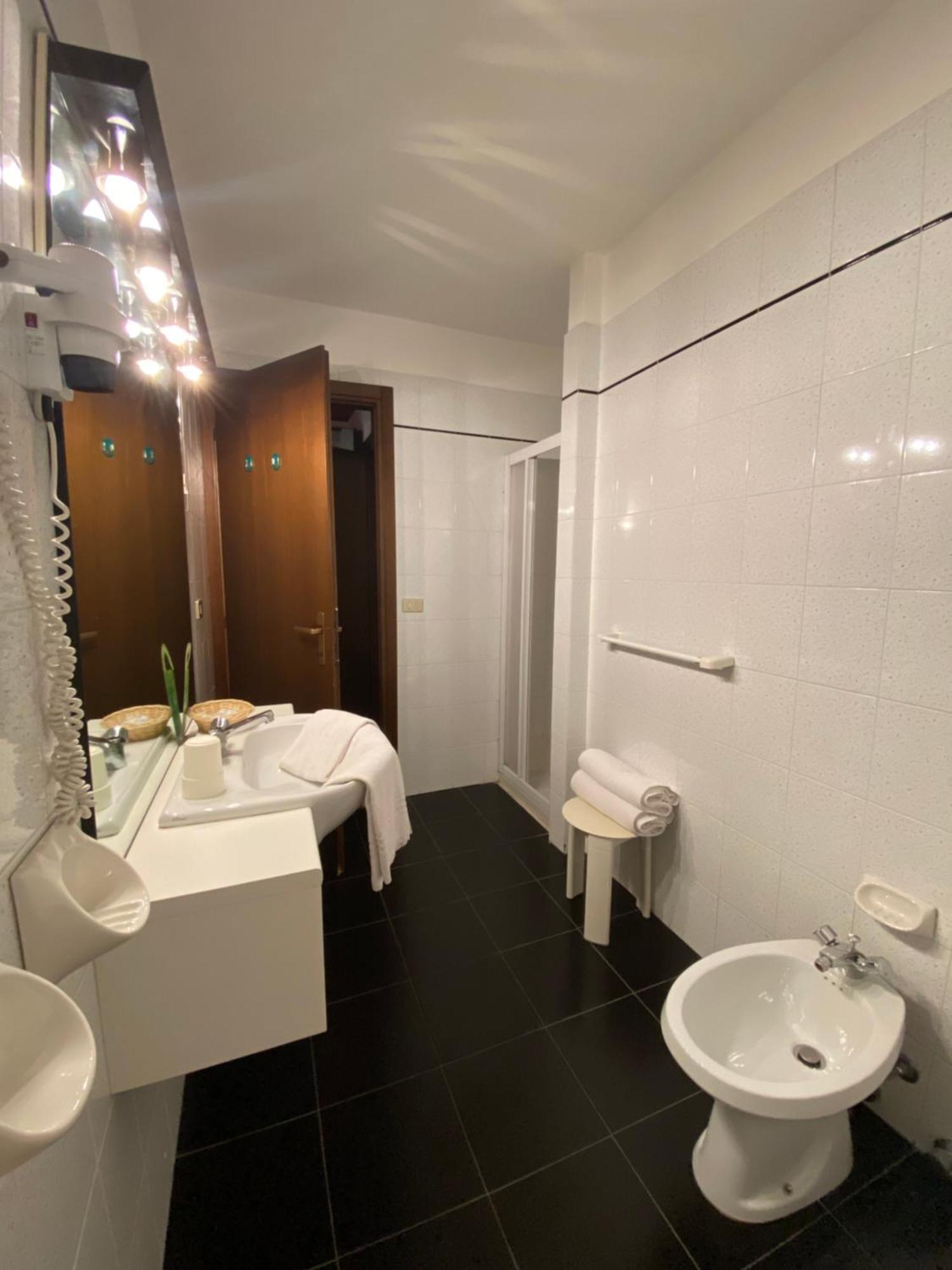 Albergo Aprica Garni Bagian luar foto